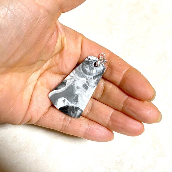 Natural Black & White Agate Pendant, Large Genuine Gemstone Pendant - Picture 10 of 10